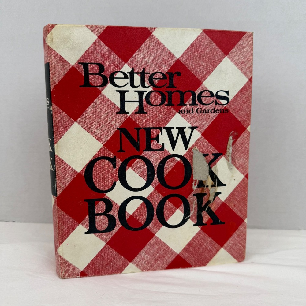 Better Homes and Gardens New Cook Book Vintage Red Gingham 5 Ring Binder 1970s